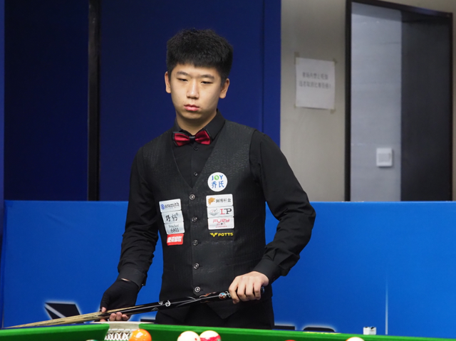 而与此同时 而与此同时