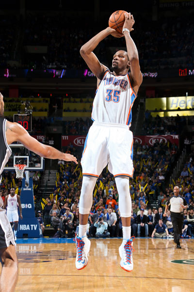 半场战报 半场战报