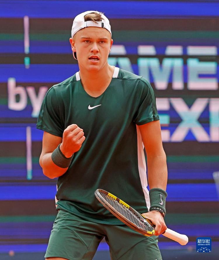 激烈的防守 激烈的防守